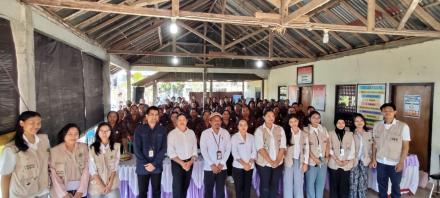 Ketua TP Posyandu Desa Sembiran Tindak Lanjuti Pelatihan Posyandu 6 Bidang SPM Bersama Kader .